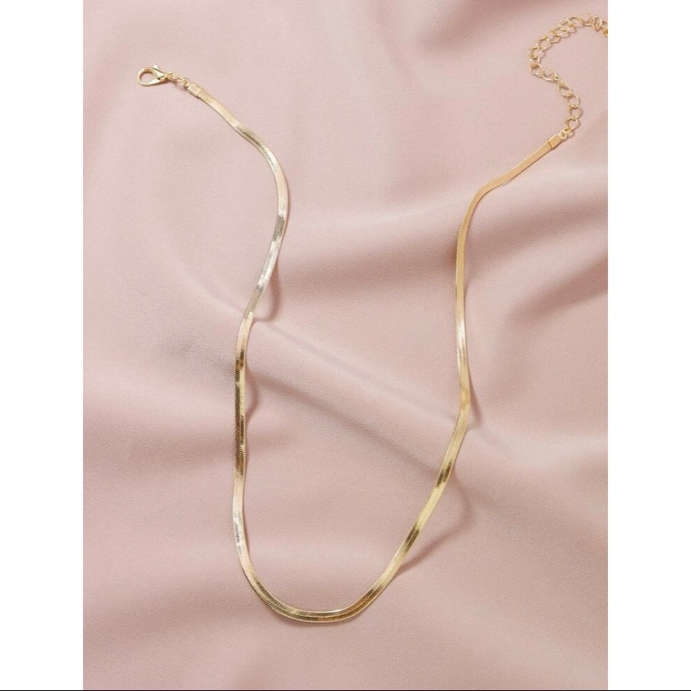 MAKE ME AND OFFER Simple Dainty Metal Gold Necklace